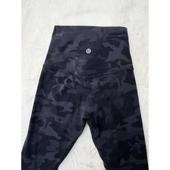 Lululemon High-Rise Black/Purple Camo Leggings – Size 0 - Picture 3 of 4